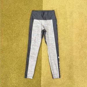 VICTORIAS SECRET PINK Gray Workout Leggings